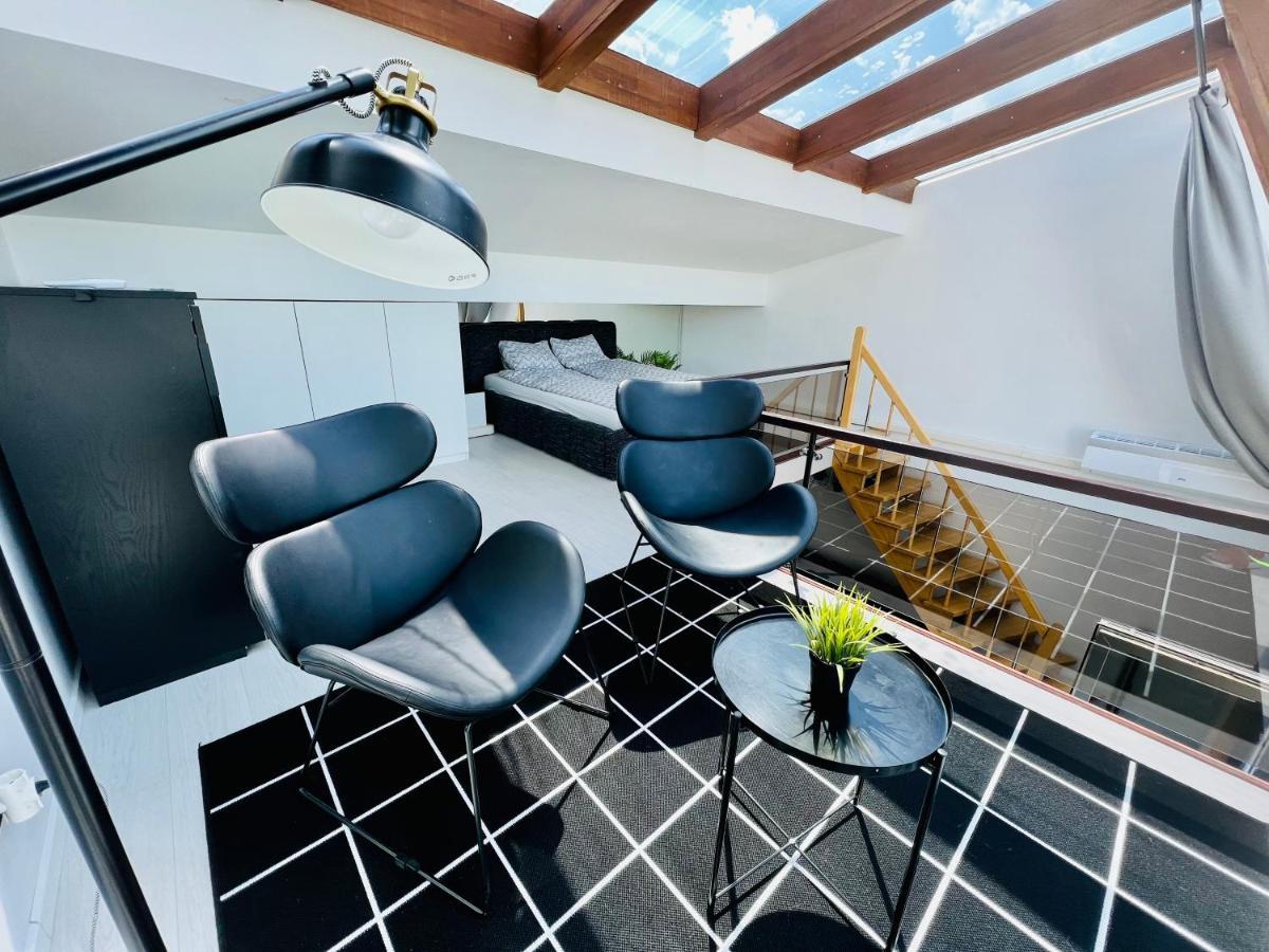 Sea & Sunset View Apartment In פלאנגה מראה חיצוני תמונה